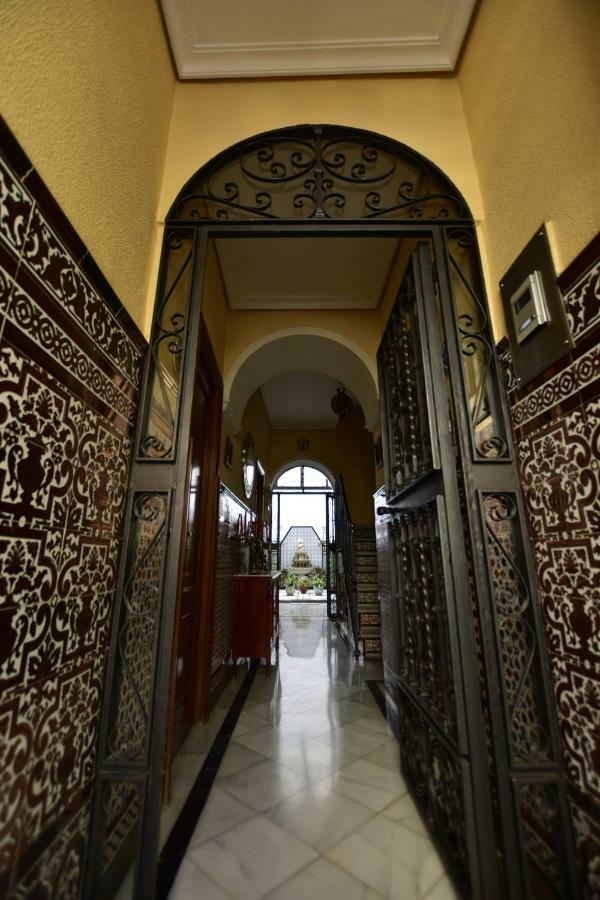 Triana Los Principes Sevilla Exteriör bild